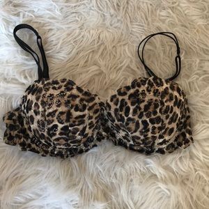 CYBER MONDAY SALE💜💜Vs pink date bra🐯